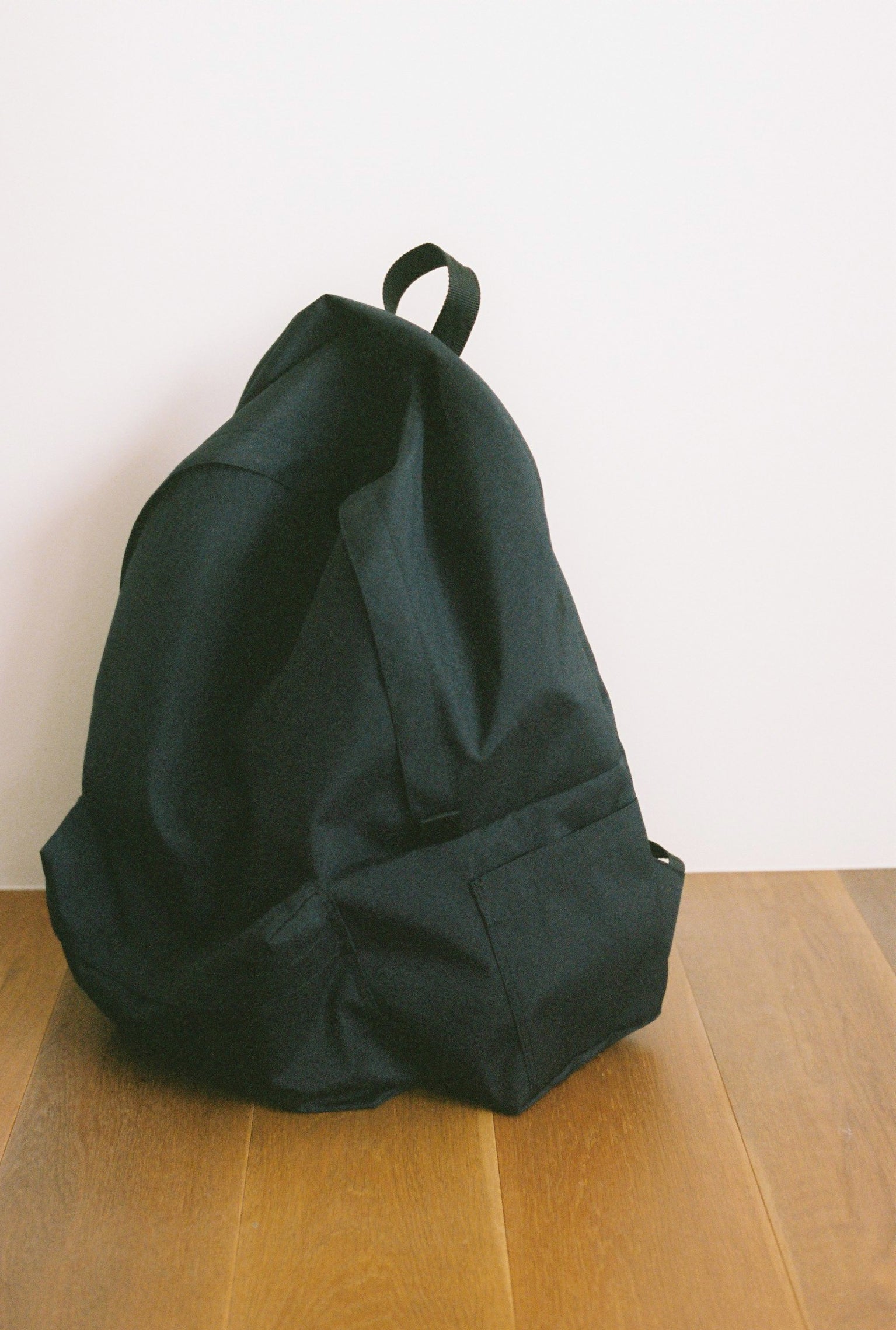 NYLON DAY BAGの背面