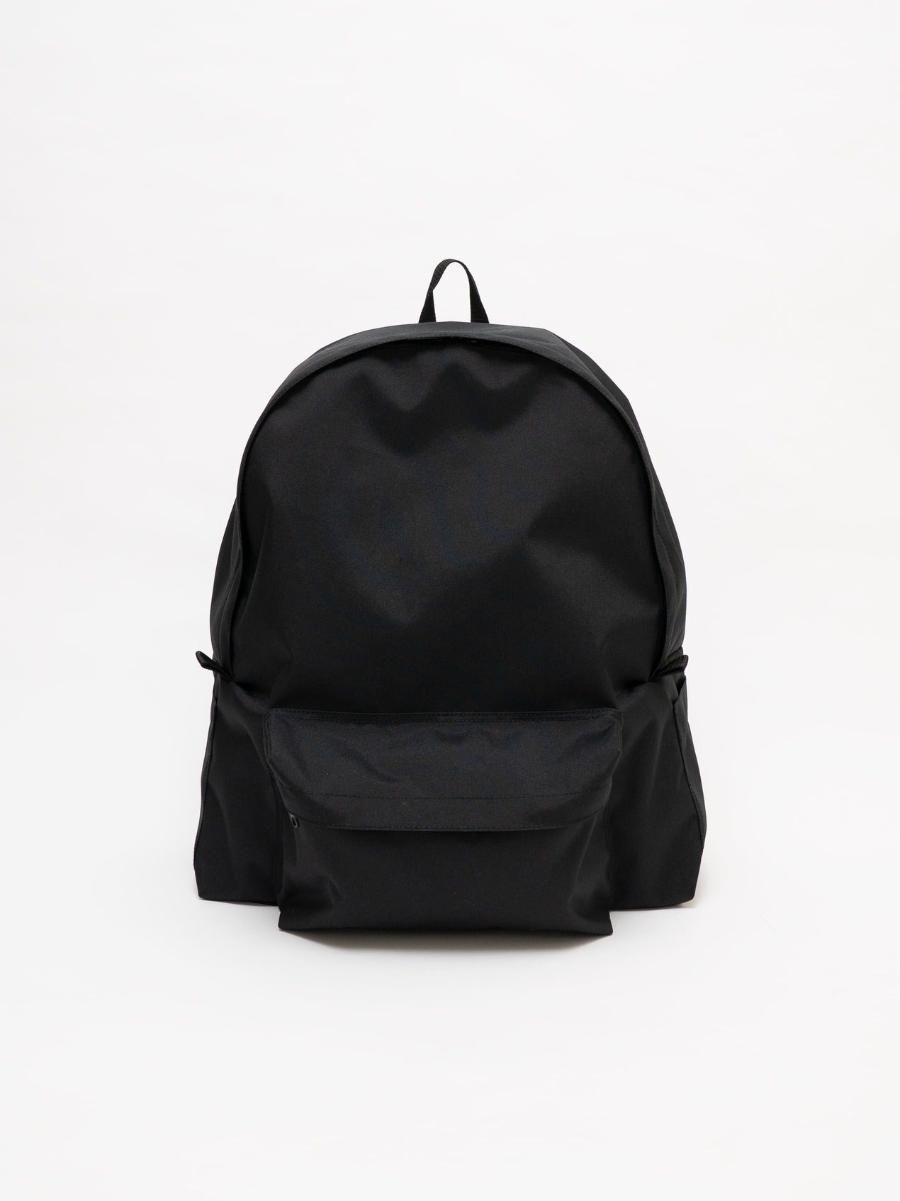 NYLON DAY BAG ブラック 正面