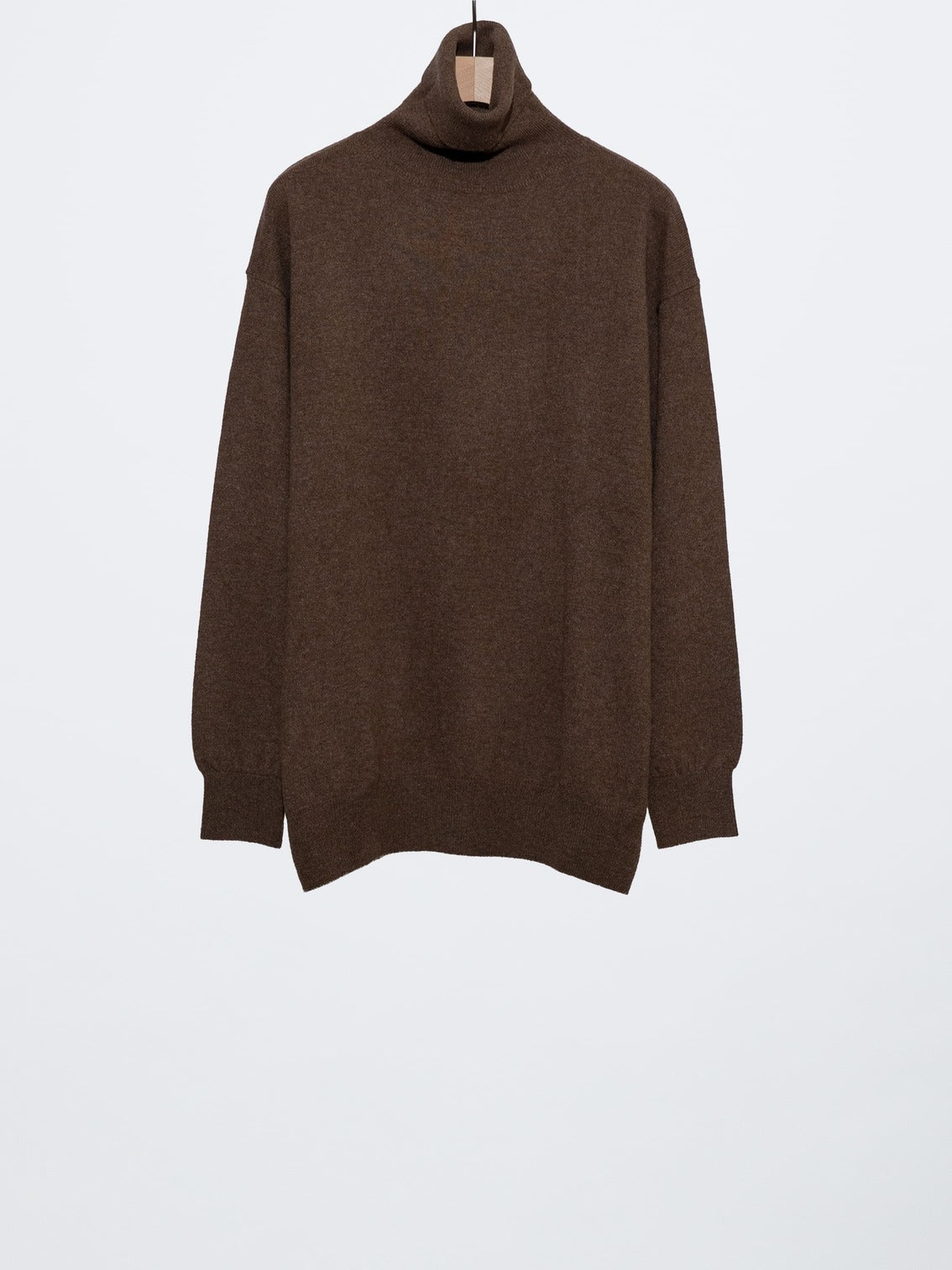 CASHMERE TURTLE NECK KNIT