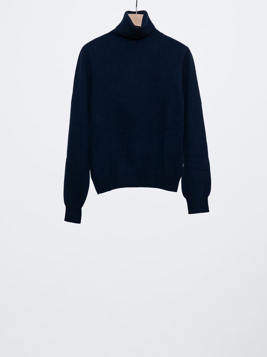 CASHMERE TURTLE NECK KNIT